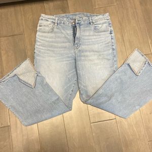 American Eagle, curvy super high waist Flare, light indigo wash, size 16 Short